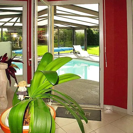 Charmante Proche De Avec Piscine Privee Kersaint-Plabennec